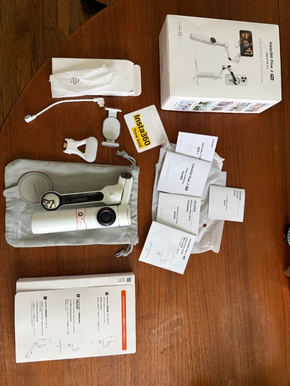 Insta 360 flow 2 Pro NIB